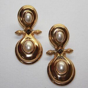 FENDI Vintage Dangling Door Knocker Pearl Gold Tone Clip On Earrings 😍